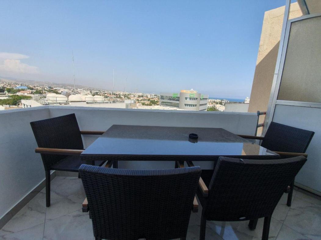 Great Views Apartment. ลิมาซอล ภายนอก รูปภาพ